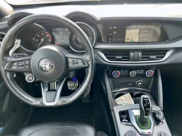 Alfa Romeo Stelvio – Image 6