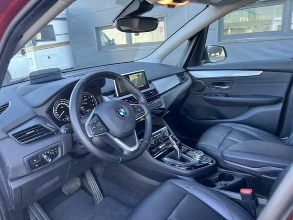BMW 218 Active Tourer – Image 11