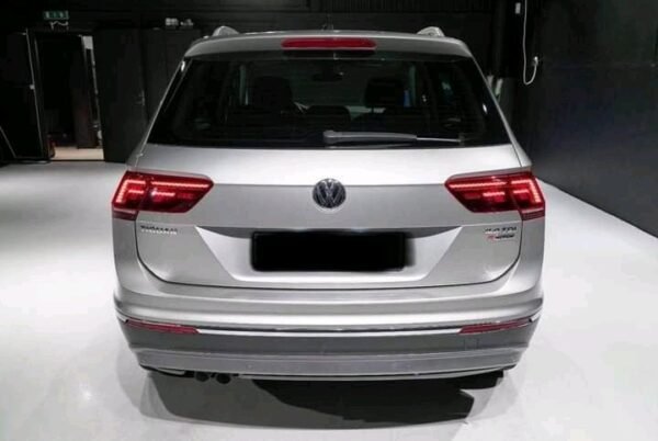 Volkswagen Tiguan – Image 24
