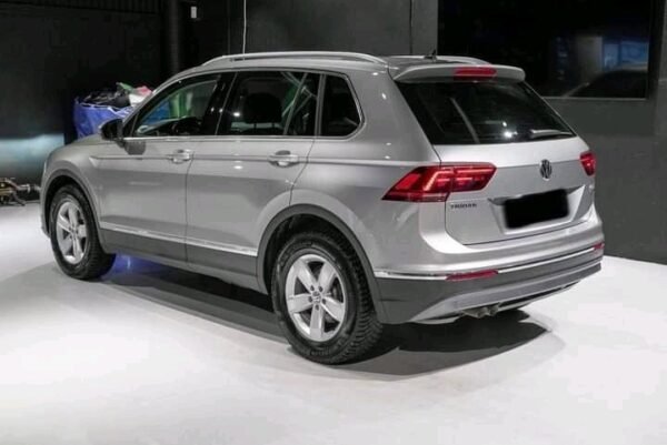 Volkswagen Tiguan – Image 26