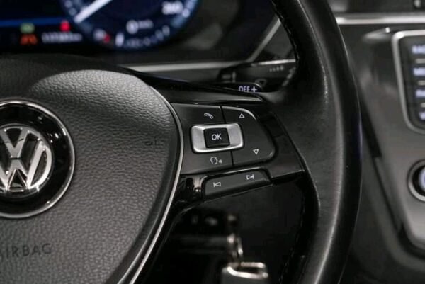 Volkswagen Tiguan – Image 13
