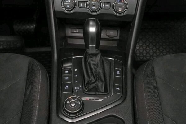 Volkswagen Tiguan – Image 8