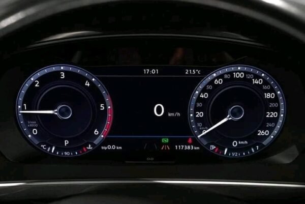 Volkswagen Tiguan – Image 7