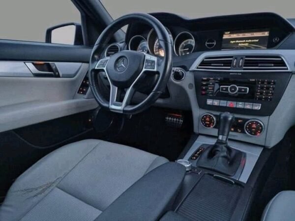 Mercedes-Benz – Image 11