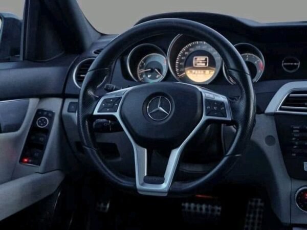 Mercedes-Benz – Image 13