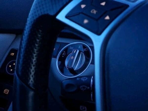 Mercedes-Benz – Image 12