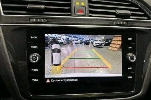 Volkswagen Tiguan – Image 24