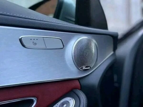 Mercedes-Benz C-Class – Image 2