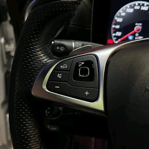Mercedes Benz E-Class – Image 5