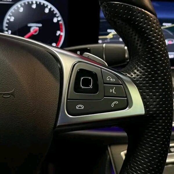 Mercedes Benz E-Class – Image 18