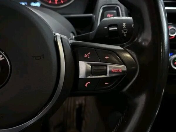 BMW 1 Series – Image 12