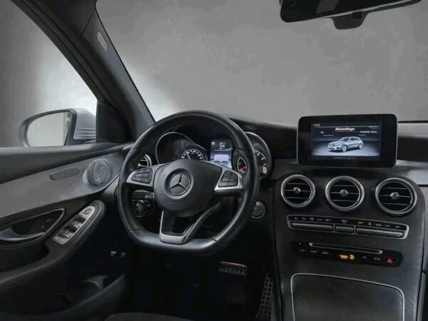 Mercedes-Benz GLC – Image 12