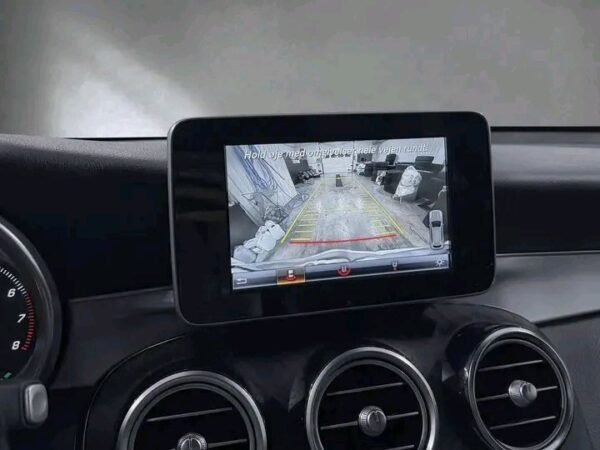 Mercedes-Benz GLC – Image 11