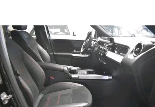 Mercedes-Benz GLB – Image 5