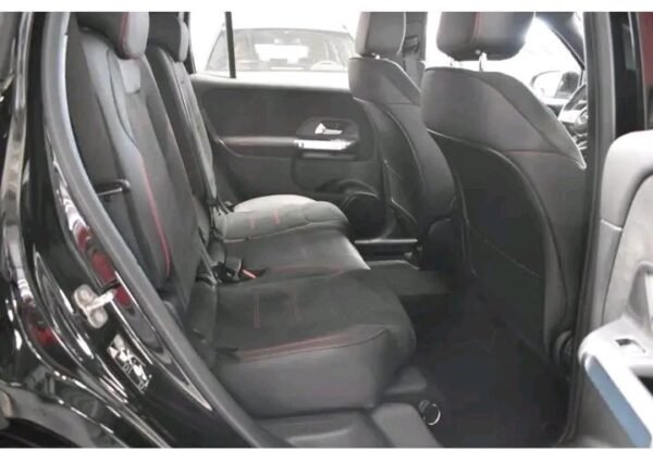 Mercedes-Benz GLB – Image 16