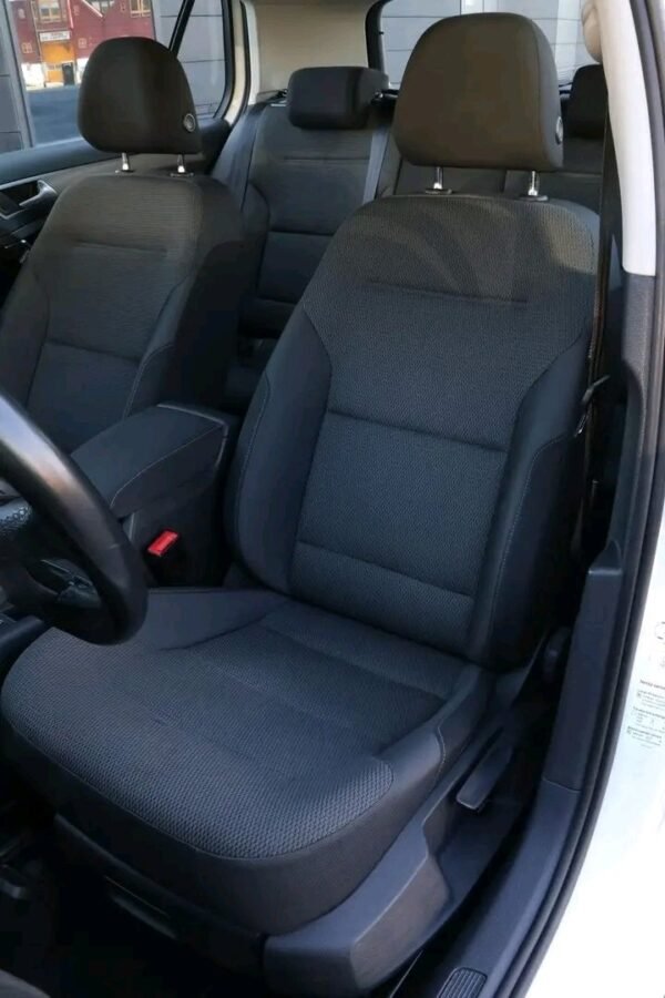 Volkswagen Golf – Image 15