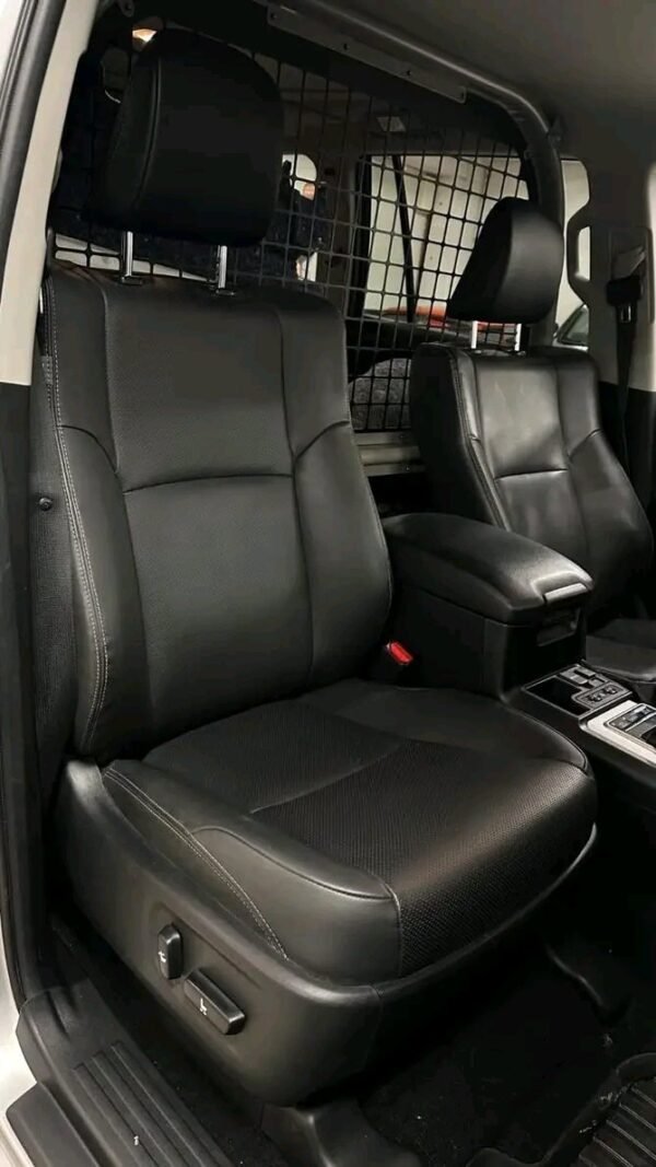 Toyota Land Cruiser – Image 28