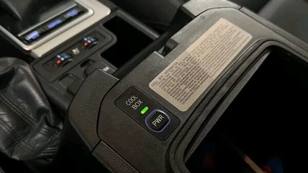 Toyota Land Cruiser – Image 3