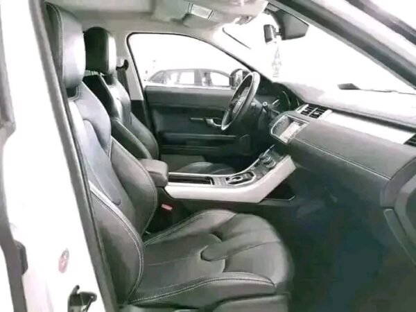 Range Rover Evoque – Image 7