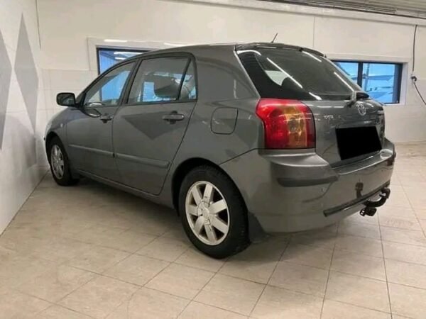 Toyota Corolla – Image 23