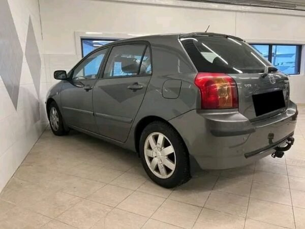 Toyota Corolla – Image 22