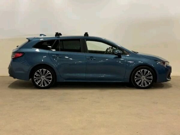 Toyota Corolla – Image 15