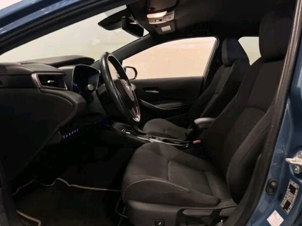 Toyota Corolla – Image 18