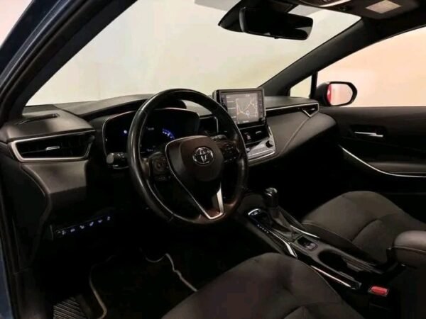 Toyota Corolla – Image 12