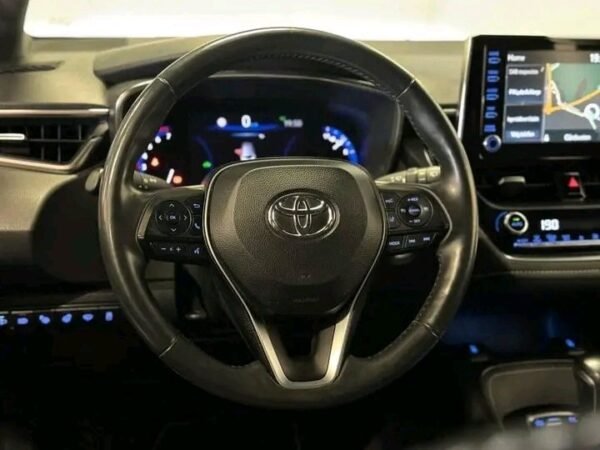 Toyota Corolla – Image 5