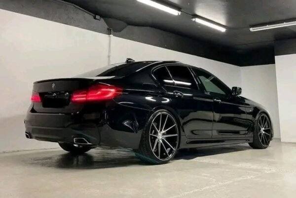 BMW 5-series – Image 7
