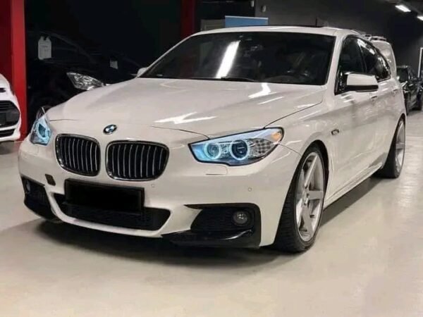 BMW 5 Series – Image 27