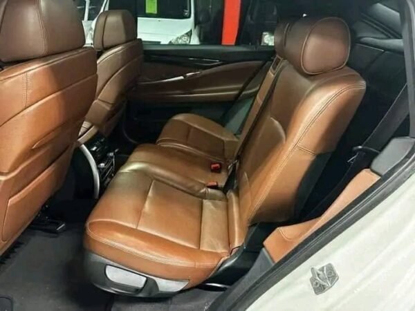 BMW 5 Series – Image 16