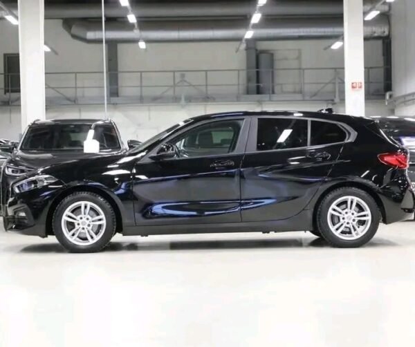 BMW 1 Series – Image 12