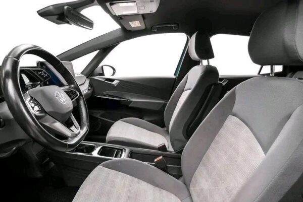 Volkswagen Golf – Image 5