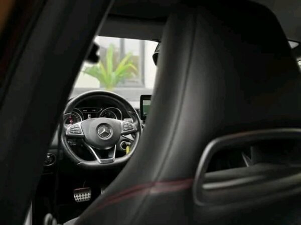 MERCEDES-BENZ GLA 180 – Image 5