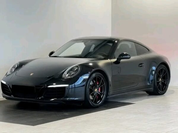 Porsche 911 CARERRA