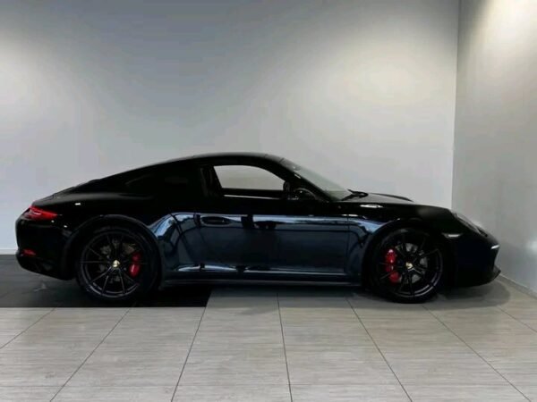 Porsche 911 CARERRA – Image 22