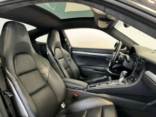Porsche 911 CARERRA – Image 17