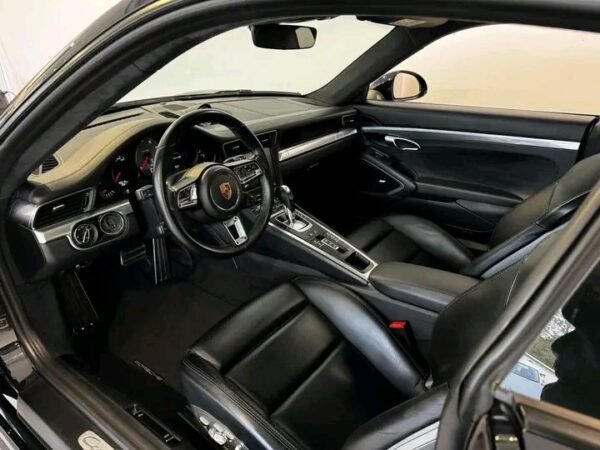 Porsche 911 CARERRA – Image 9