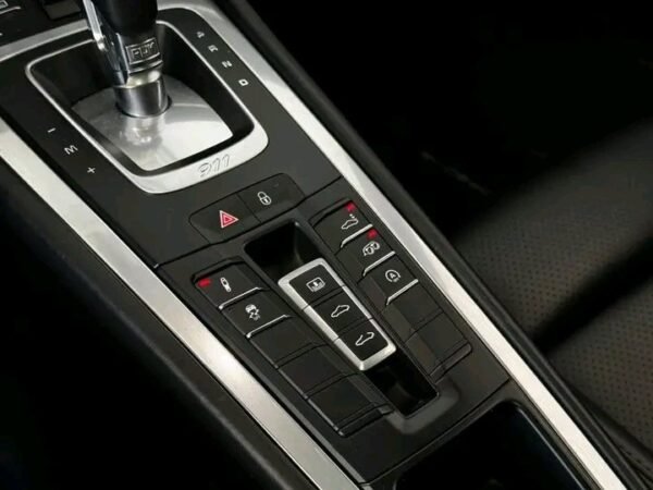 Porsche 911 CARERRA – Image 2