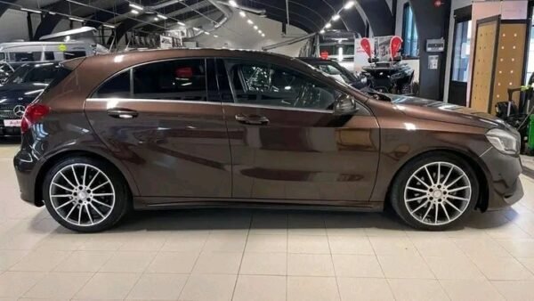 Mercedes-Benz A180 – Image 24