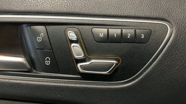 Mercedes-Benz A180 – Image 7