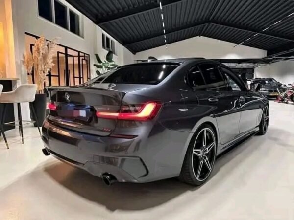 BMW 3 Series 330D – Image 20