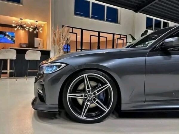 BMW 3 Series 330D – Image 12