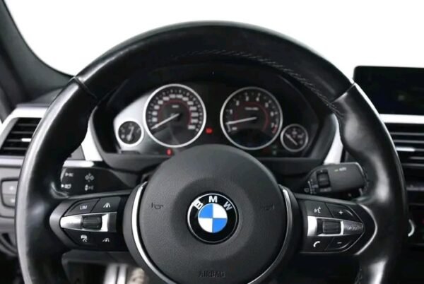BMW 3- – Image 12