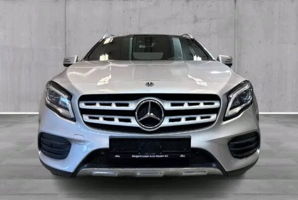 Mercedes-Benz GLA – Image 21