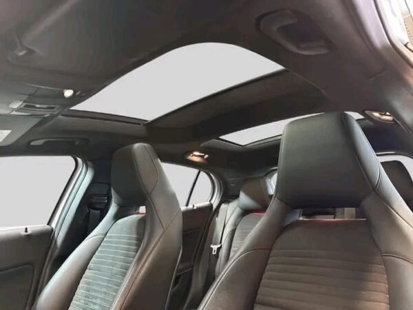 Mercedes-Benz GLA – Image 14