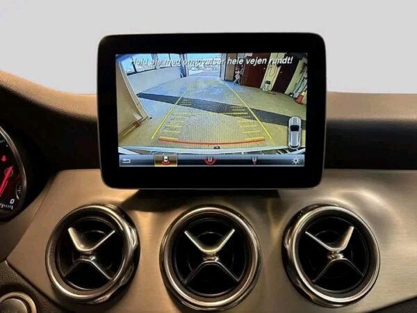 Mercedes-Benz GLA – Image 15