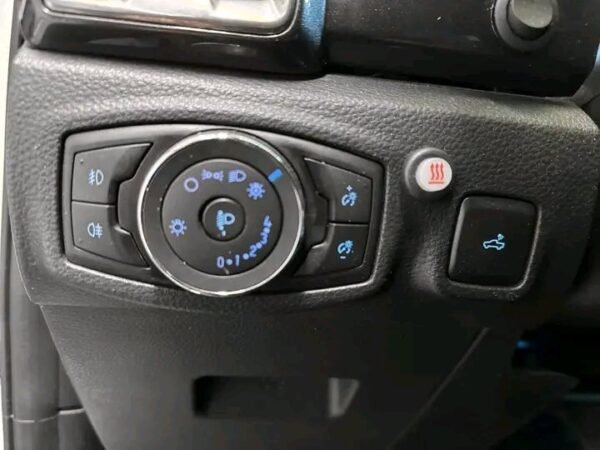 Ford Ranger – Image 15