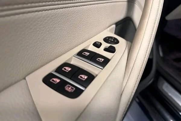 BMW 5-series – Image 4